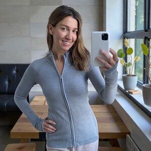 Lululemon 100% Merino Wool Zip-Up Sweater | Size 6 | Gray